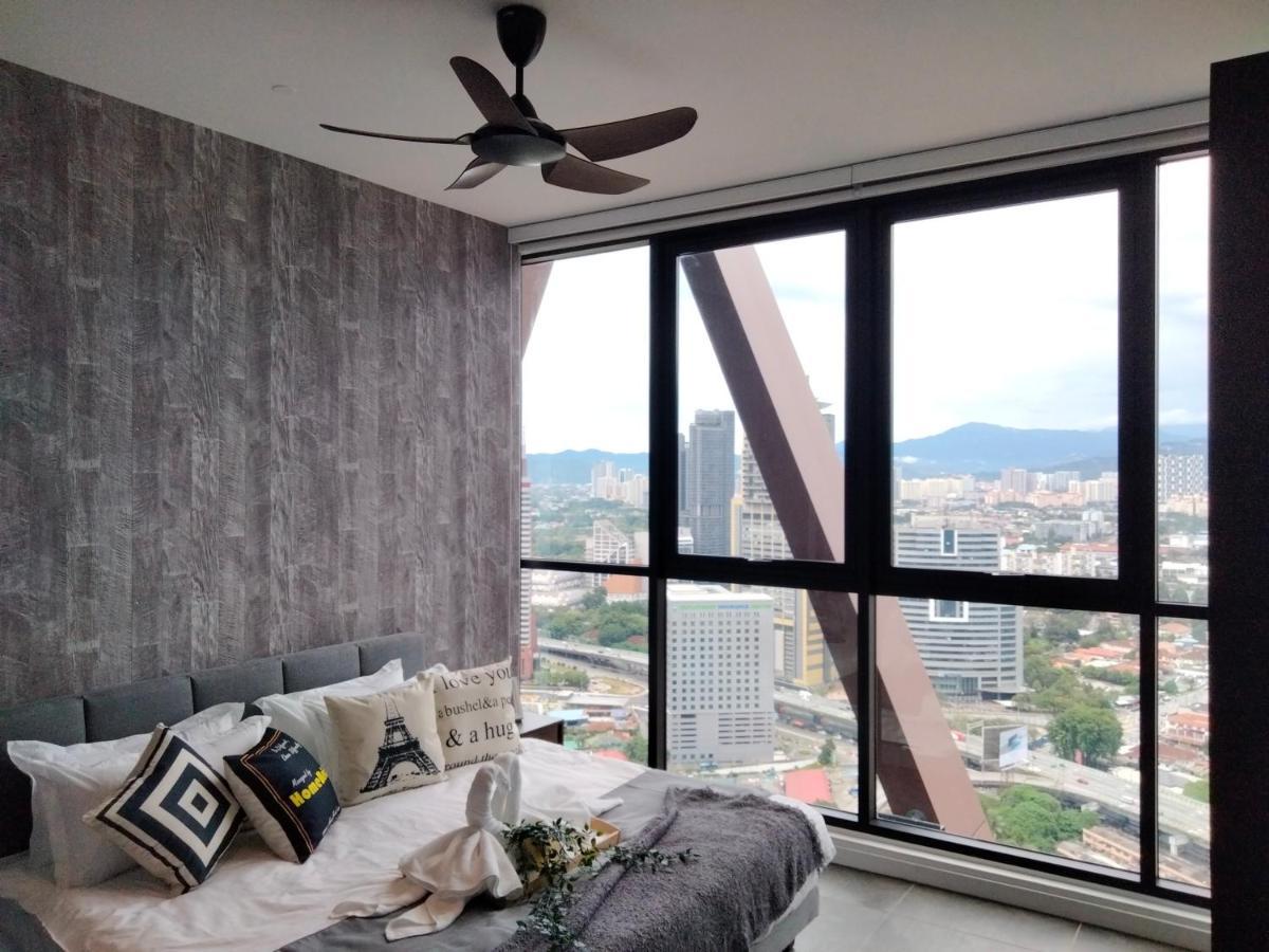 Scarletz Suites Klcc I Homebrickz Kuala Lumpur Exterior photo