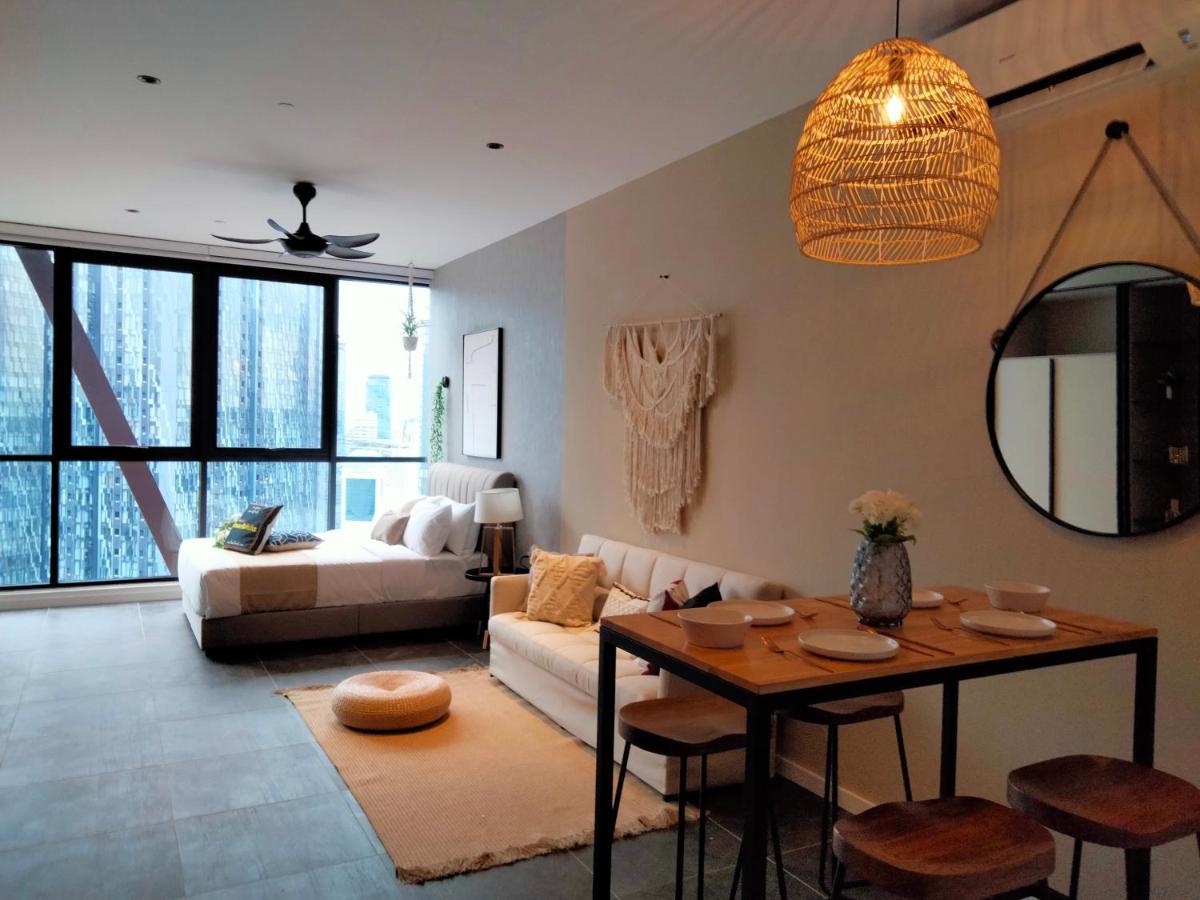 Scarletz Suites Klcc I Homebrickz Kuala Lumpur Exterior photo