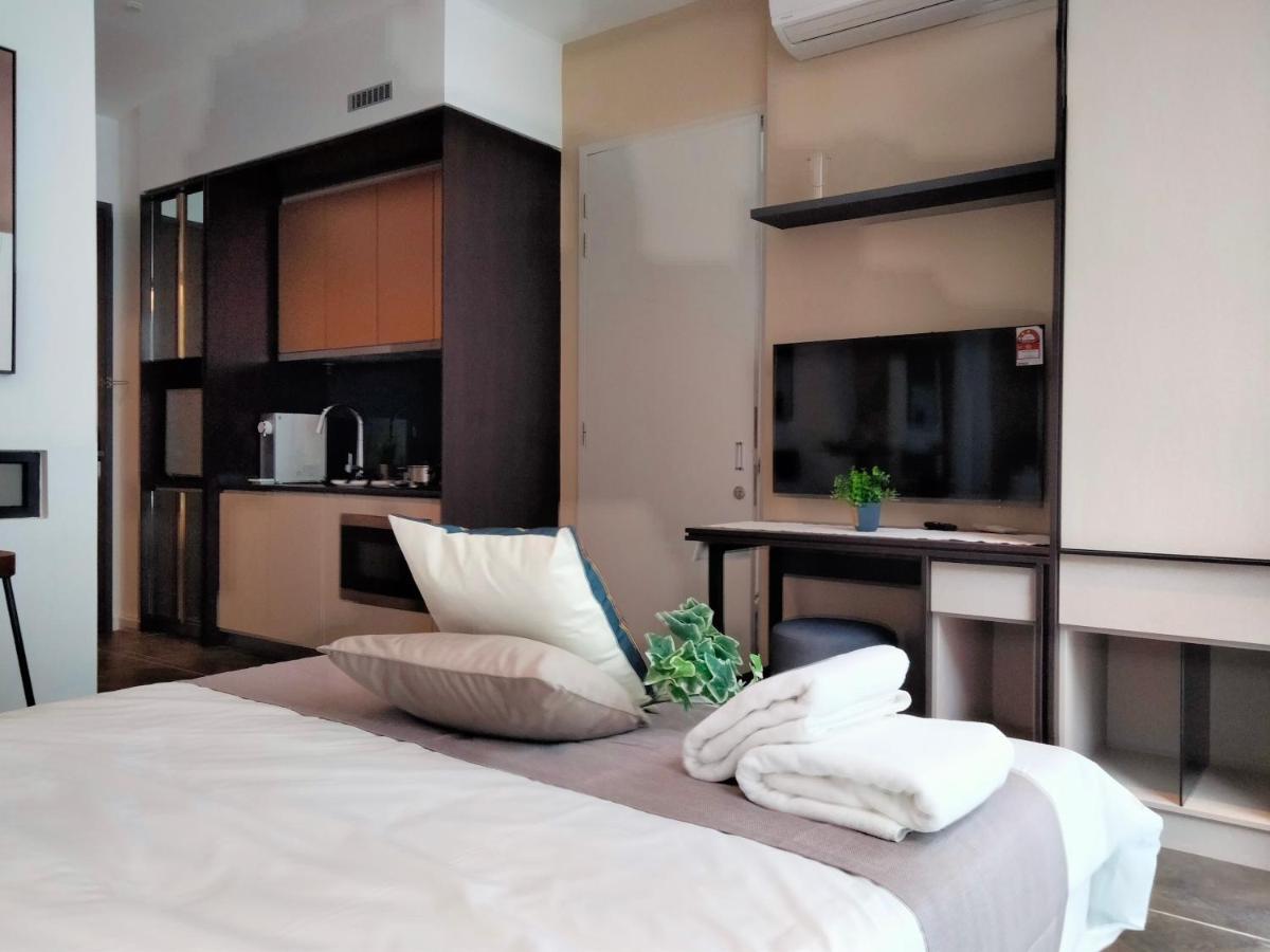 Scarletz Suites Klcc I Homebrickz Kuala Lumpur Exterior photo