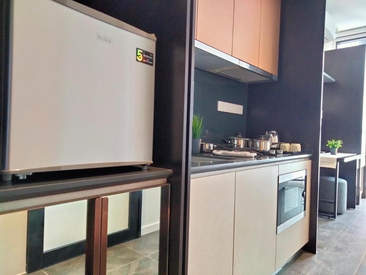 Scarletz Suites Klcc I Homebrickz Kuala Lumpur Exterior photo